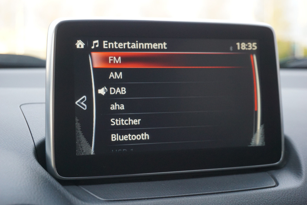 Mazda Cx-3 2.0 skyactiv-g 120 ts+ airco / navi / cruise / elektr. ramen / t