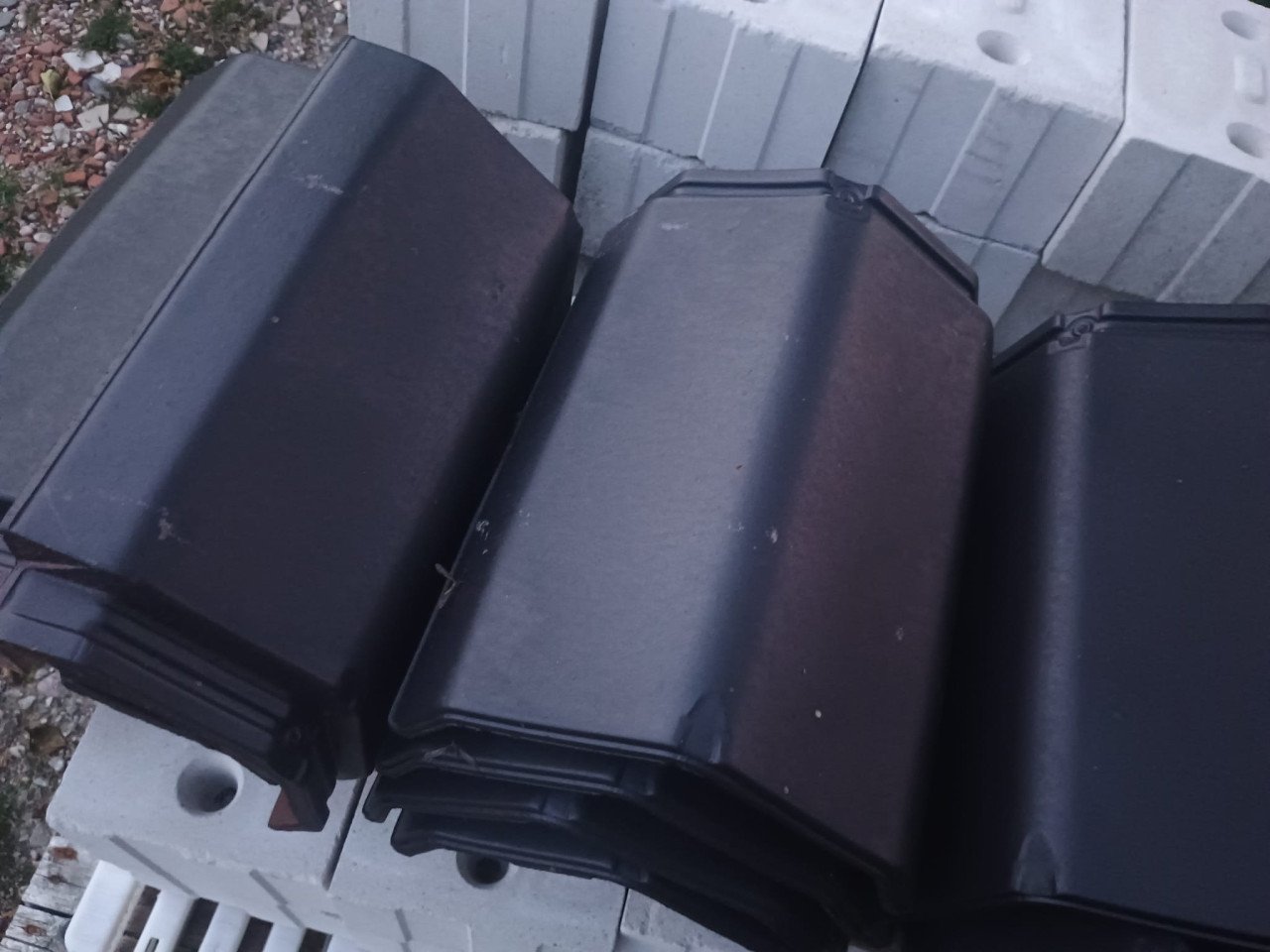 Zwarte nokvorsten mat  12 stuks