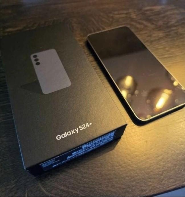 S24 plus 256gb zgan incl cover en screen protector