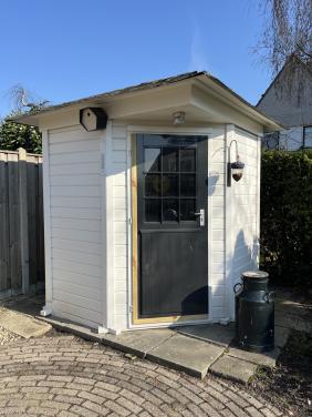 Mooi tuinhuisje te koop