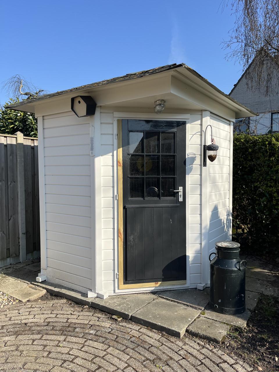 Mooi tuinhuisje te koop