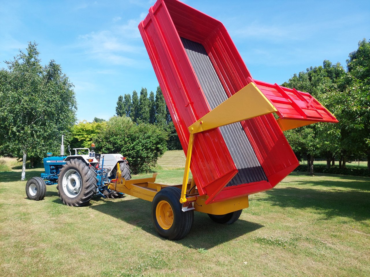 Schuitemaker 5ton kiepkar geheel gerestaureerd