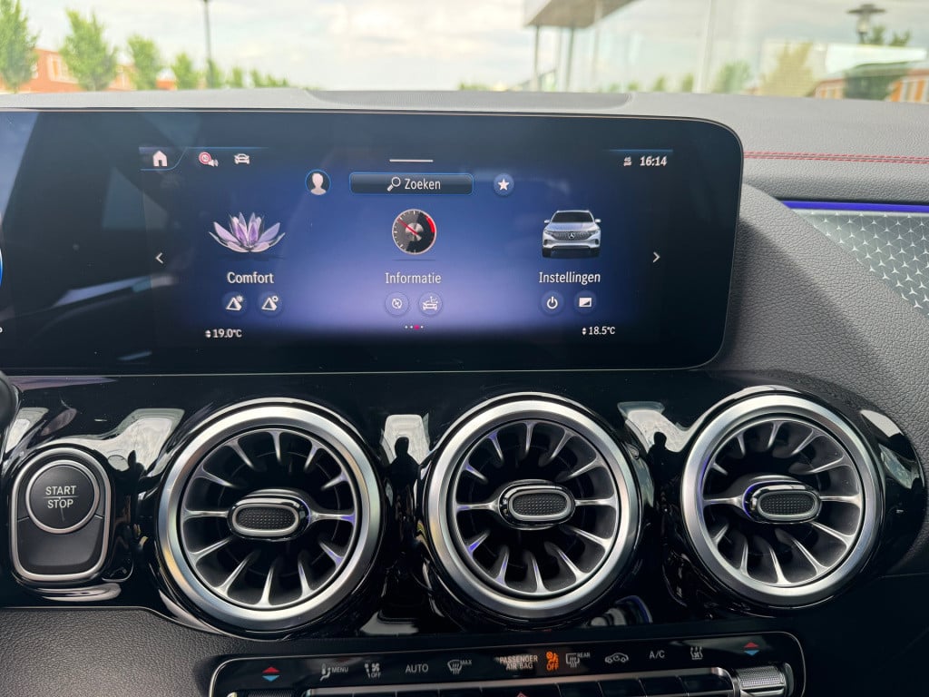 Mercedes-Benz Eqa 250+ amg line 71 kwh advanced automaat ,apple-carplay