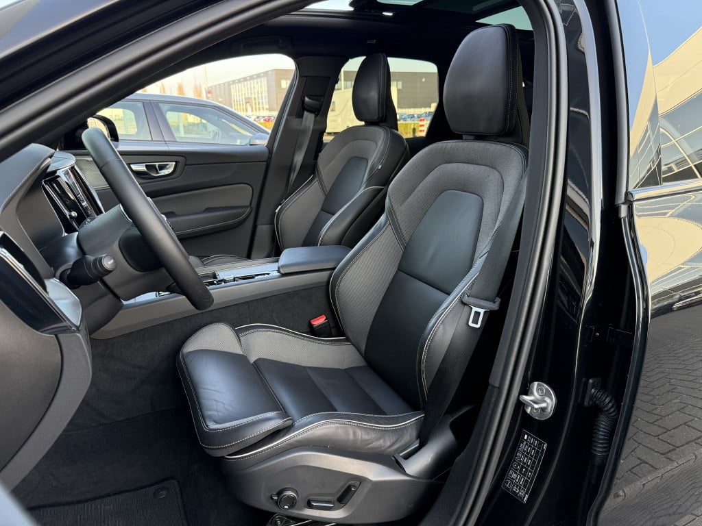 Volvo XC60 t6 398pk recharge black edition ultra dark full options !