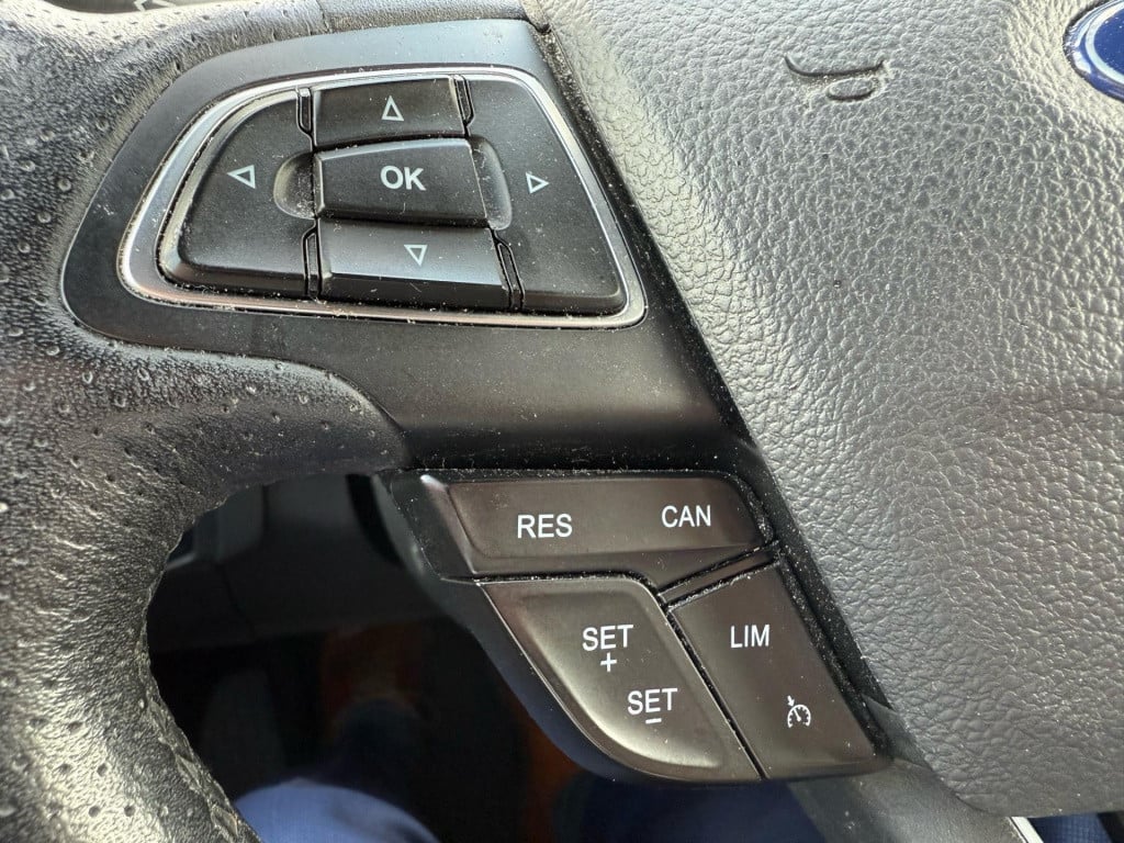 Ford Focus 1.0 st-line | climate control | cruise control | voorruit verwar