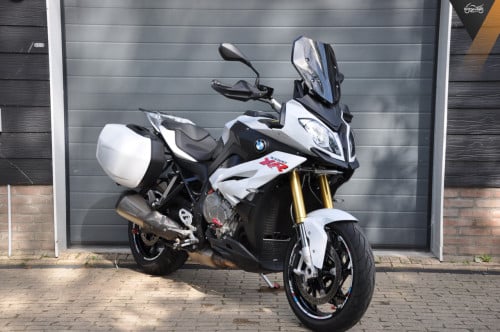 BMW S 1000 XR Alle opties, koffers en Akrapovic