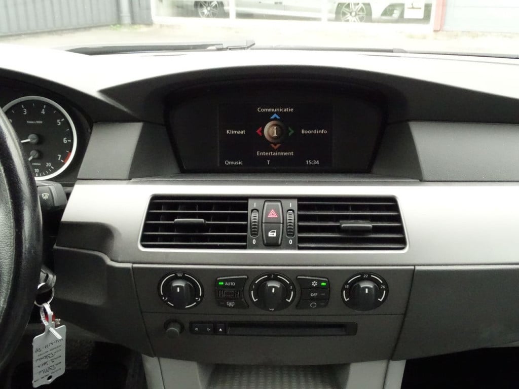 BMW 5 Serie 520i executive automaat 6 cilinder | youngtimer