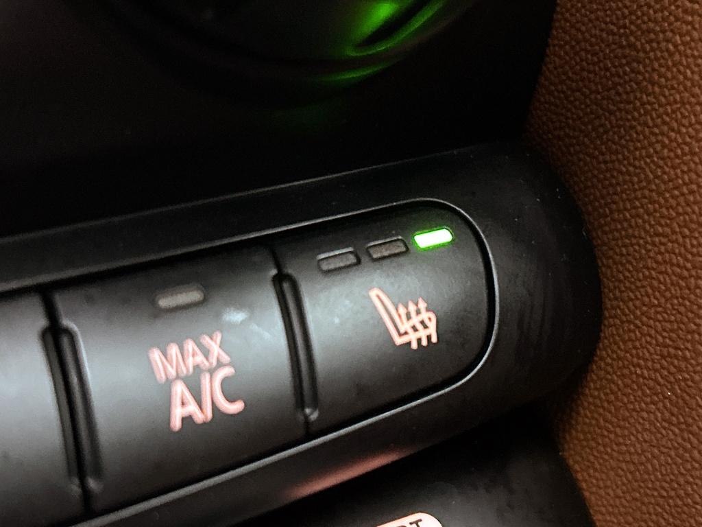 Mini Cooper mini 2.0 hammersmith | harman/kardon audio | schuidak | sfeerve