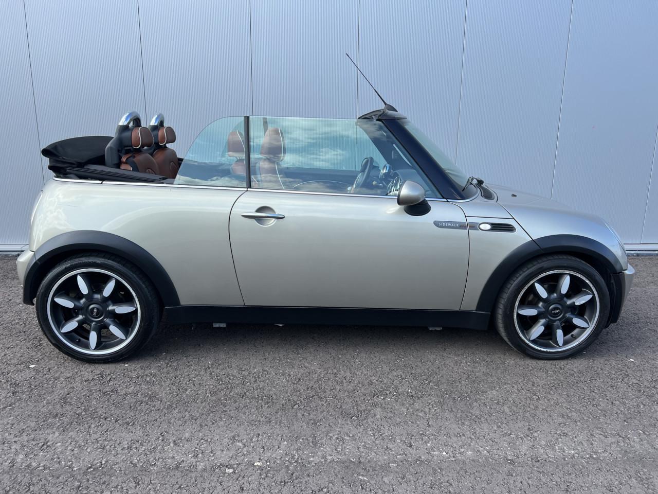 MINI Mini Cabrio 1.6 Cooper Pepper