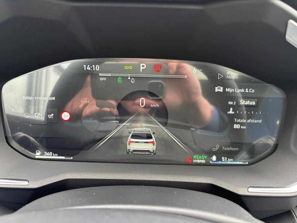 Lynk & Co 01 261pk phev, stuurverwarming, pano dak, carplay