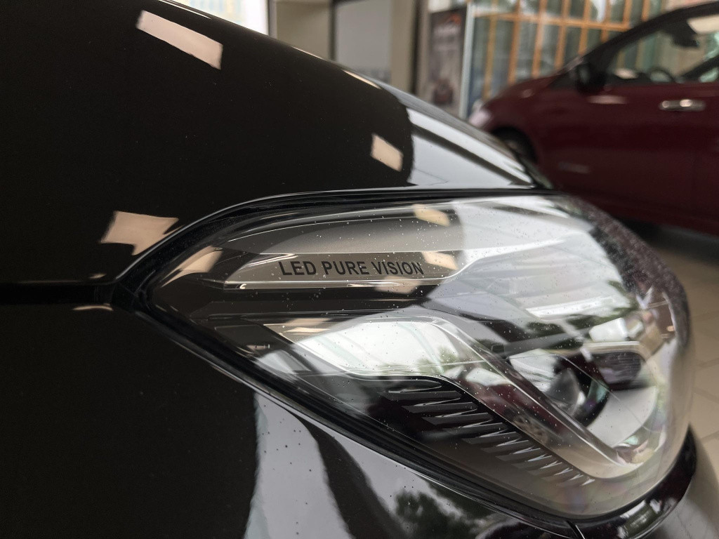 Renault Captur 0.9 tce bose | navigatie | camera | achterbank verstelbaar |