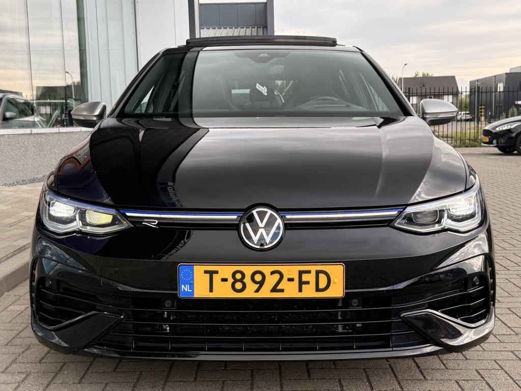 Volkswagen Golf 2.0 tsi r 4motion performance nurburgring edition | akrapov