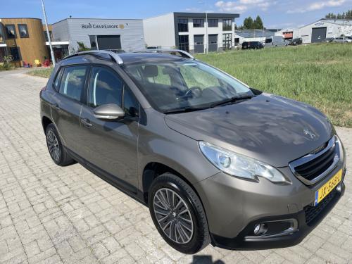 Peugeot 2008 1.2 pure tech blue lion
