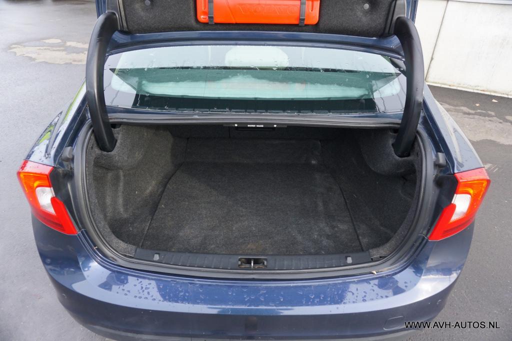 Volvo S60 2.0t intro edition