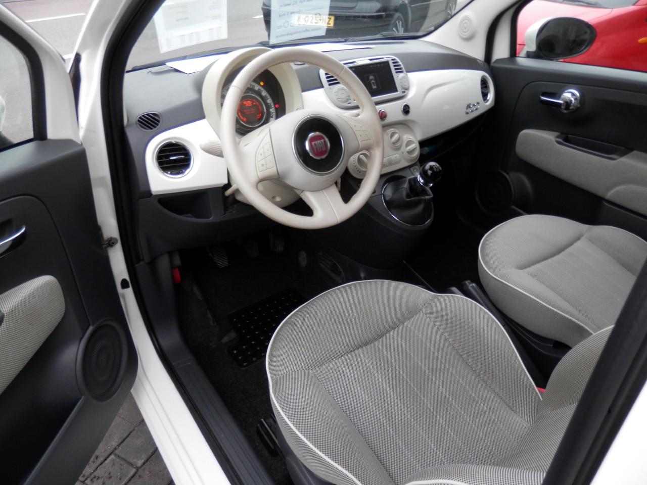 Auto Garant Biedt Aan: Fiat 500 1.2 Naked