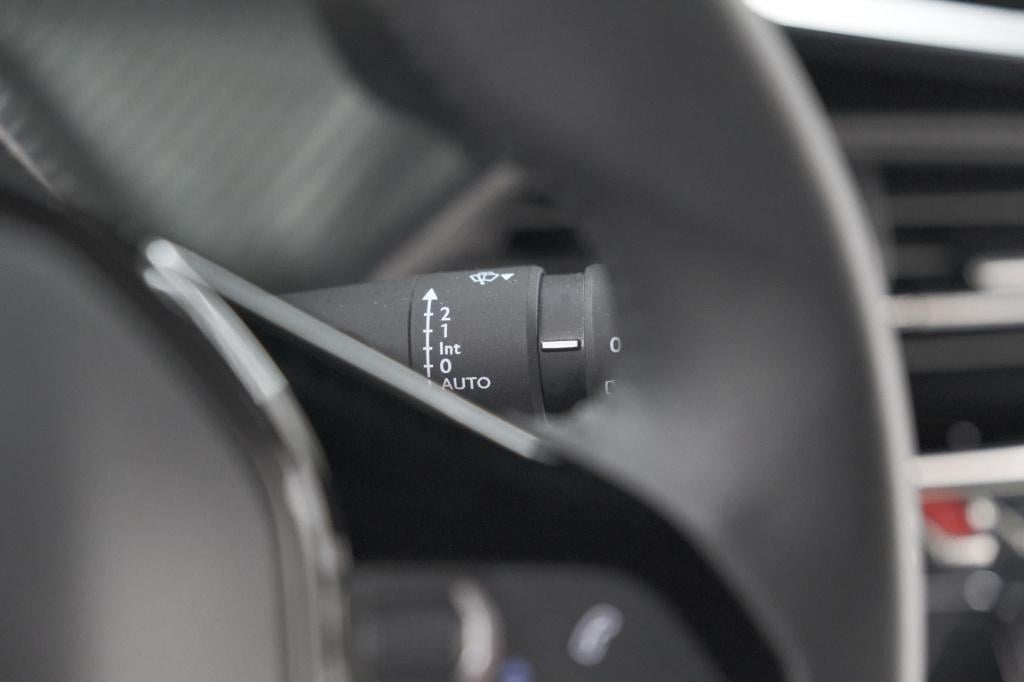 Peugeot 2008 puretech 100 allure | camera | navigatie | parkeersensoren | a