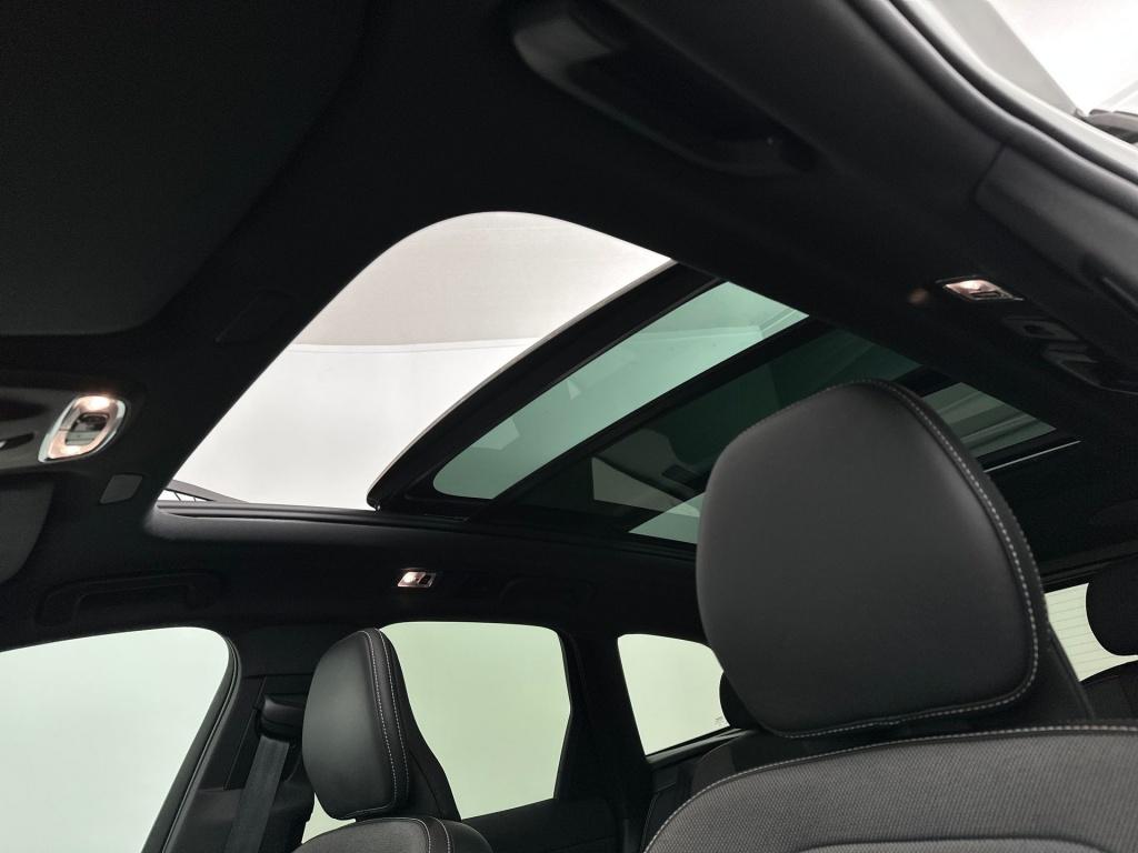 Volvo XC60 t8 390pk recharge r-design| pano| 360camera| trekhaak| h&k sound