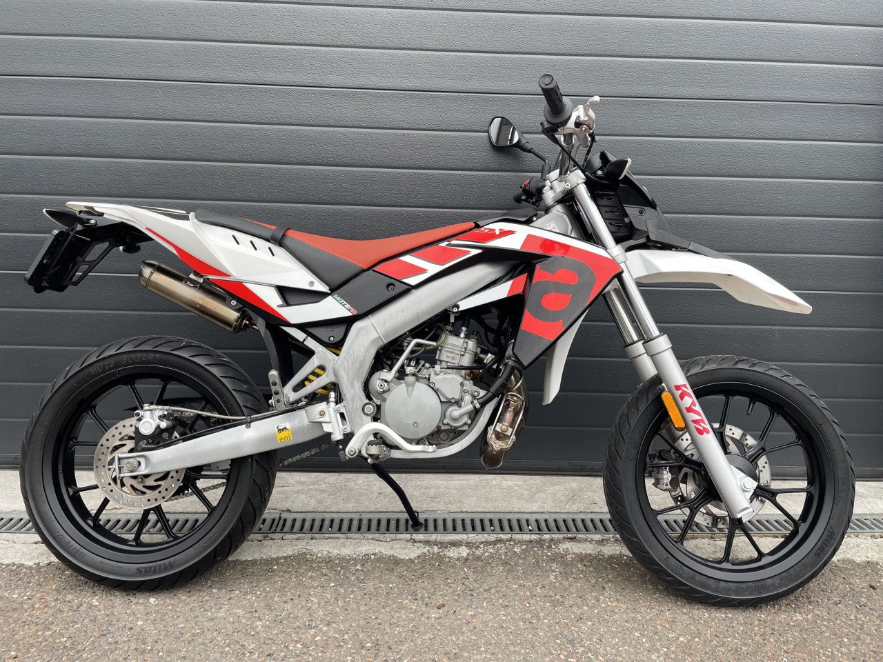 APRILIA SX 50 4230 KM SCHAKEL BROMMER