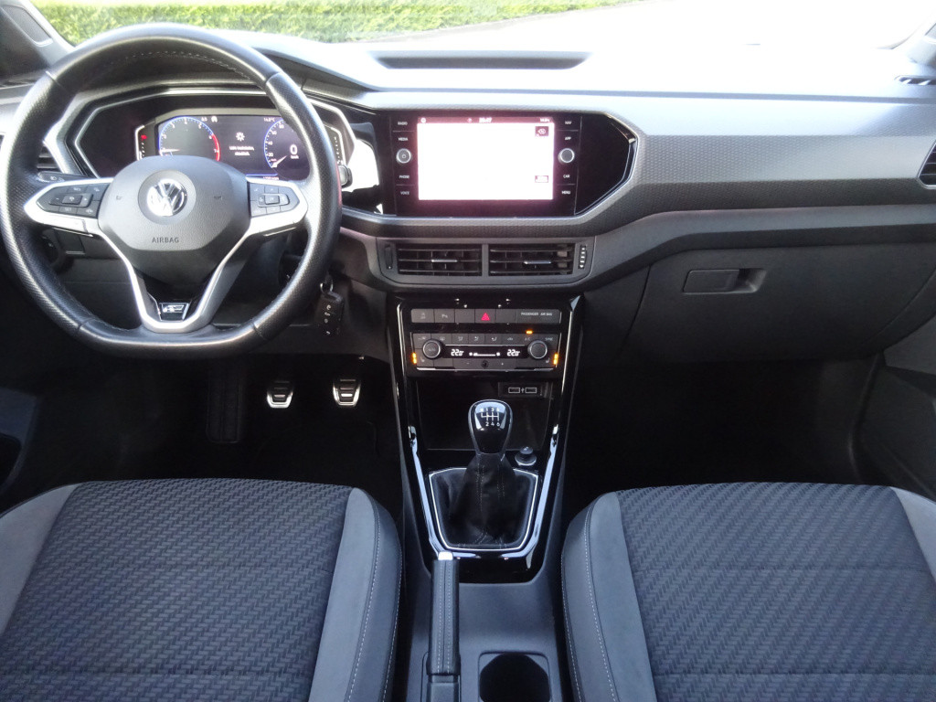 Volkswagen T-cross 1.0 tsi r-line virtual cockpit / camera / lm velgen / cl