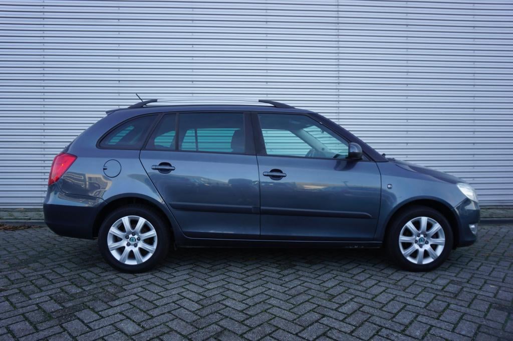 Skoda Fabia combi 1.2 tsi style airco / cruise / elektr. ramen / lm velgen