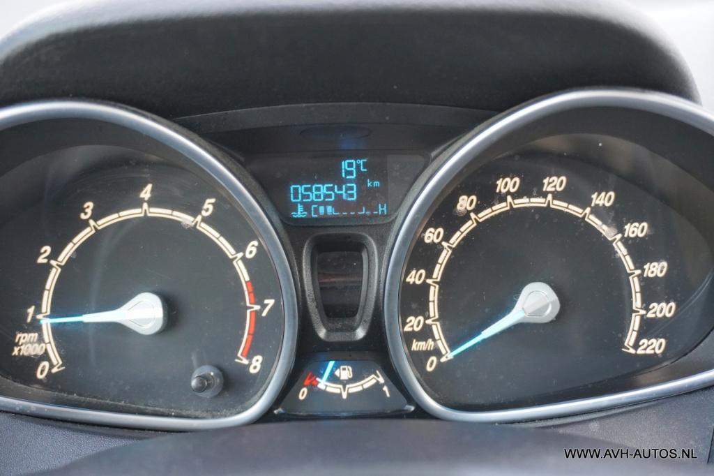 Ford B-max 1.0 ecoboost titanium