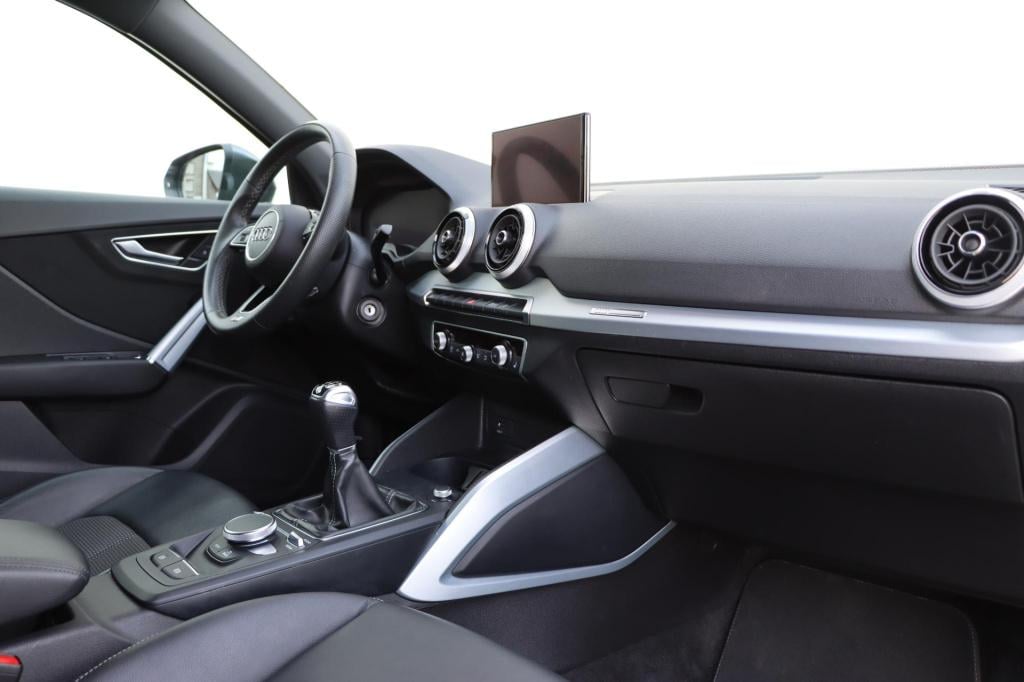 Audi Q2 30 tfsi s edition 110pk | navi | stoelverwarming