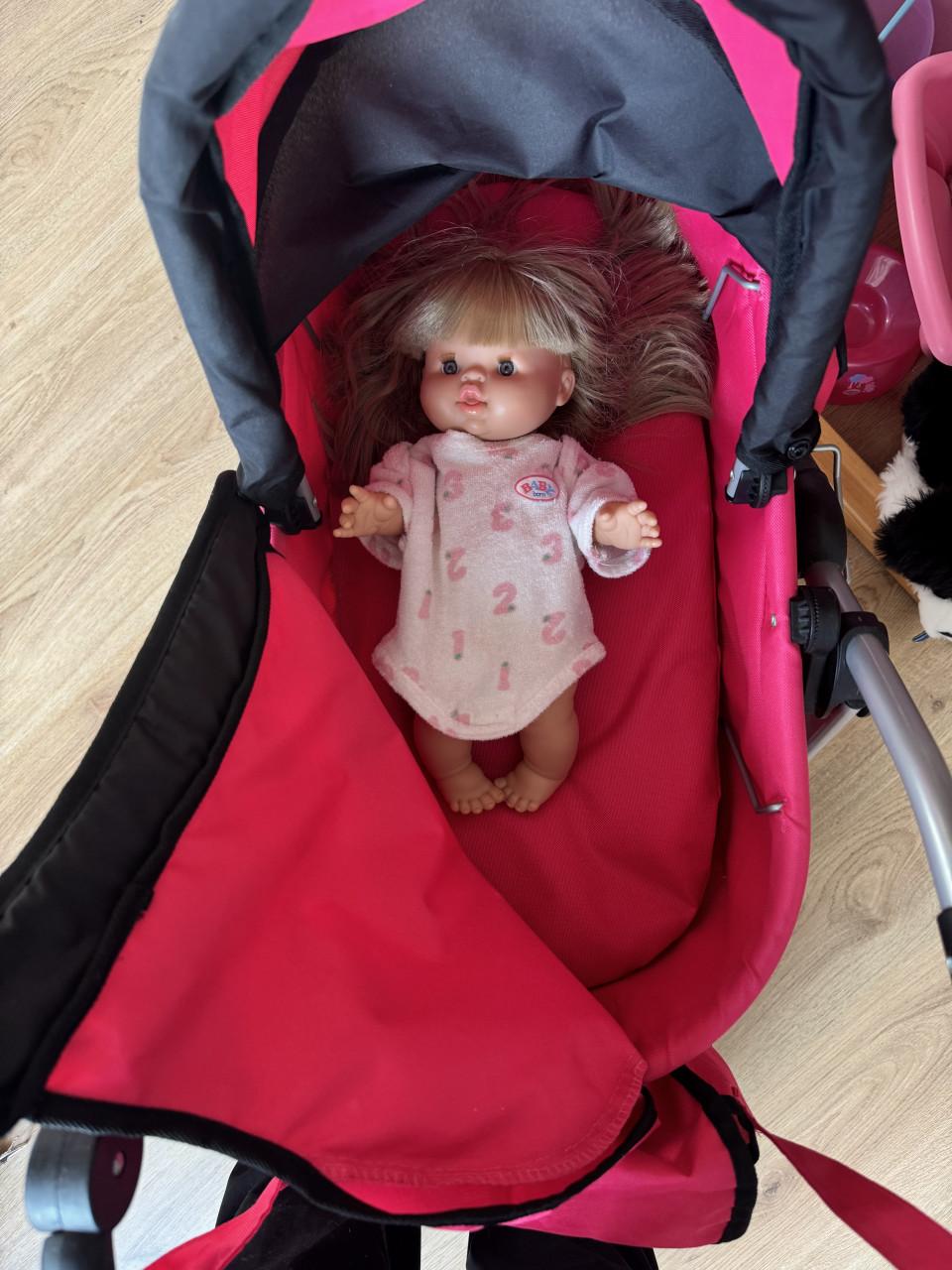 Poppen kinderwagen