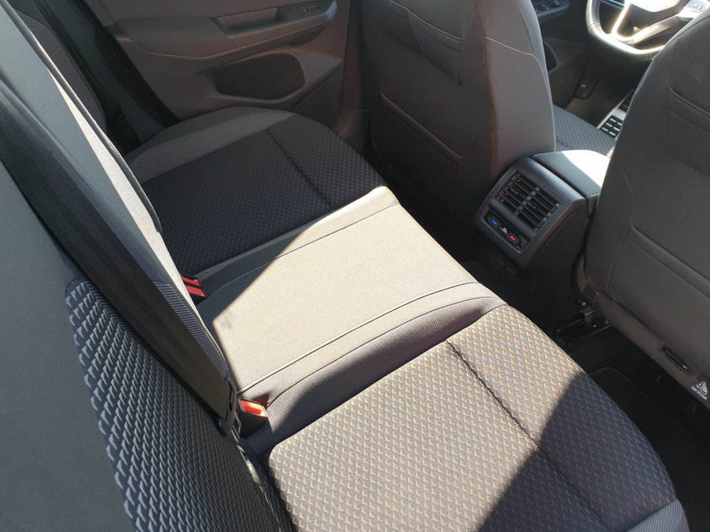 Volkswagen Golf 1.0 tsi 110pk active lounge