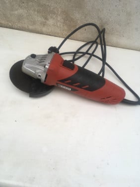 Handzame haakse slijper merk X_ceed   schijfopname 115mm