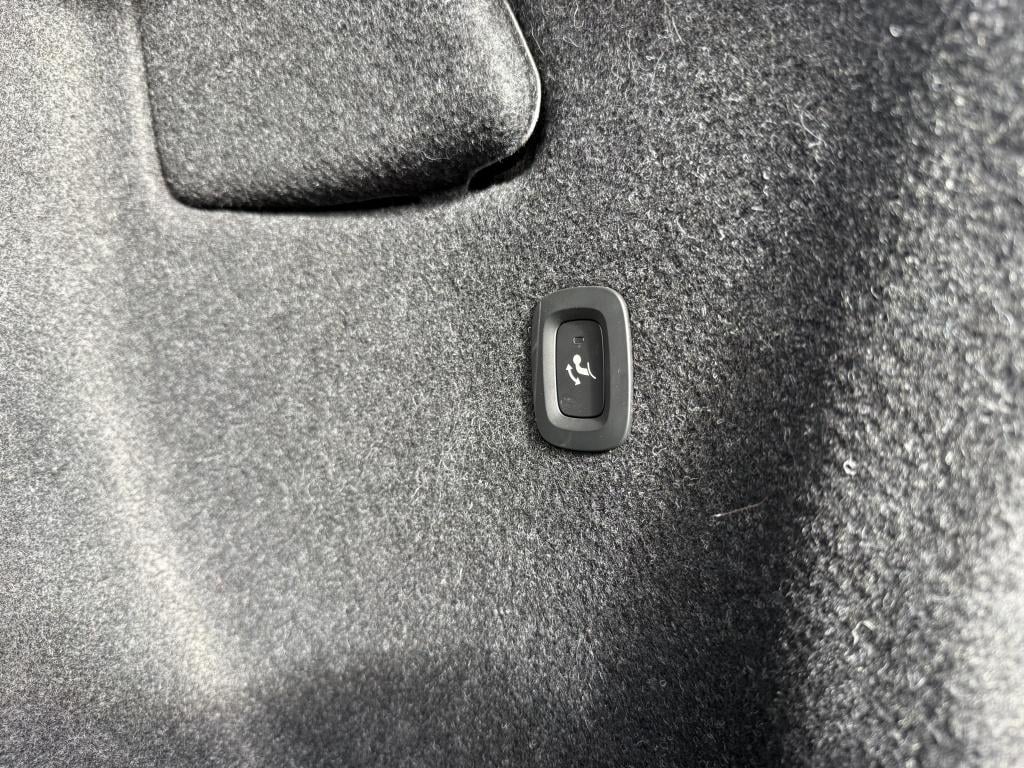 Volvo XC40 t5 262pk recharge r-design full options! trekhaak