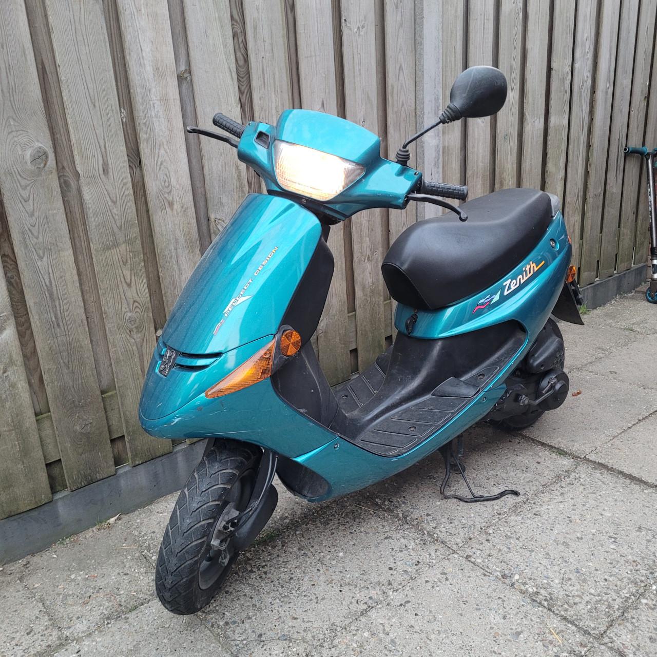 Peugeot zenith snorscooter
