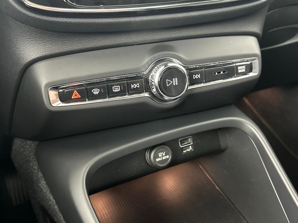 Volvo XC40 t4 211pk recharge inscription| pano| trekhaak| 360camera| adap.c