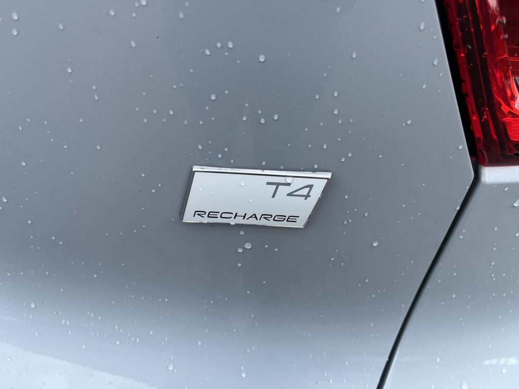 Volvo XC40 1.5 t4 recharge r-design 210 pk panorama