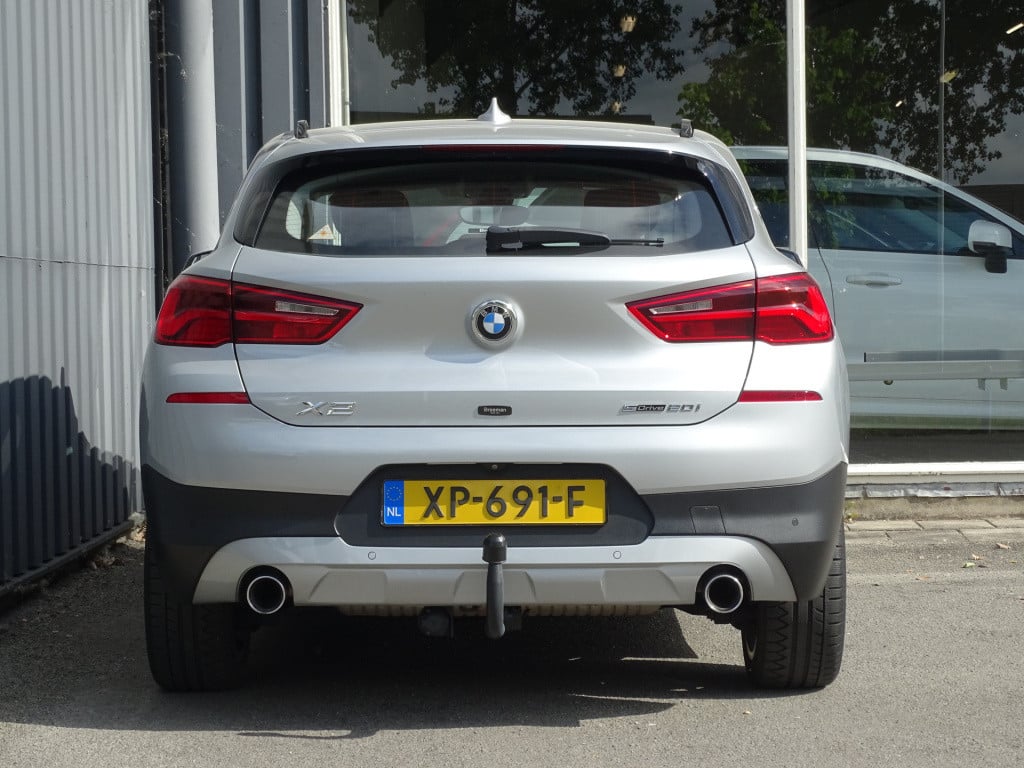 BMW X2 sdrive20i high executive | led | trekhaak | camera | 18"
