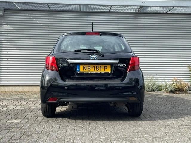 Toyota Yaris 1.5 hybrid trend bi-tone