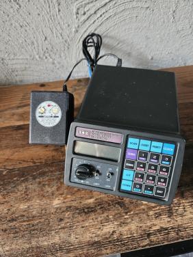 AOR AR-2001 Communicatie Ontvanger met Adapter