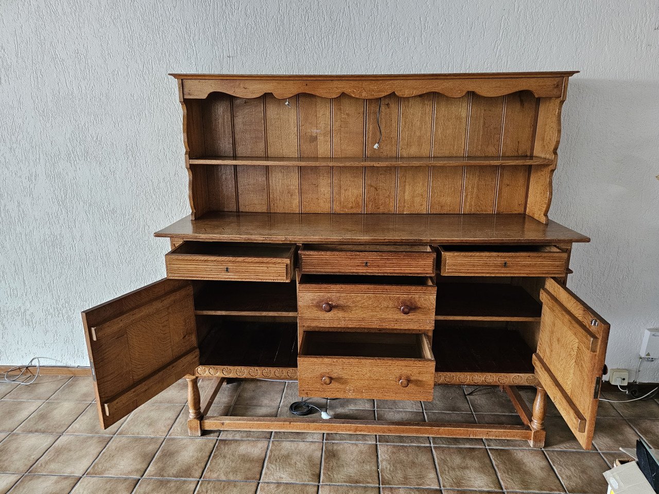 Antieke dressoir