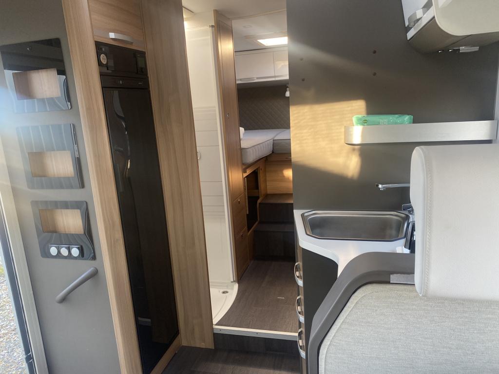 Adria Onbekend matrix 670dl luxe gezinscamper vol comfort en vrijheid! zate