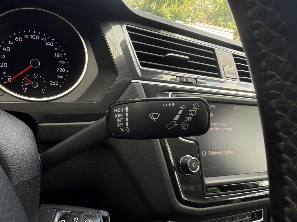 Volkswagen Tiguan 1.4 tsi act connected series - luxe uitvoering - leer - p