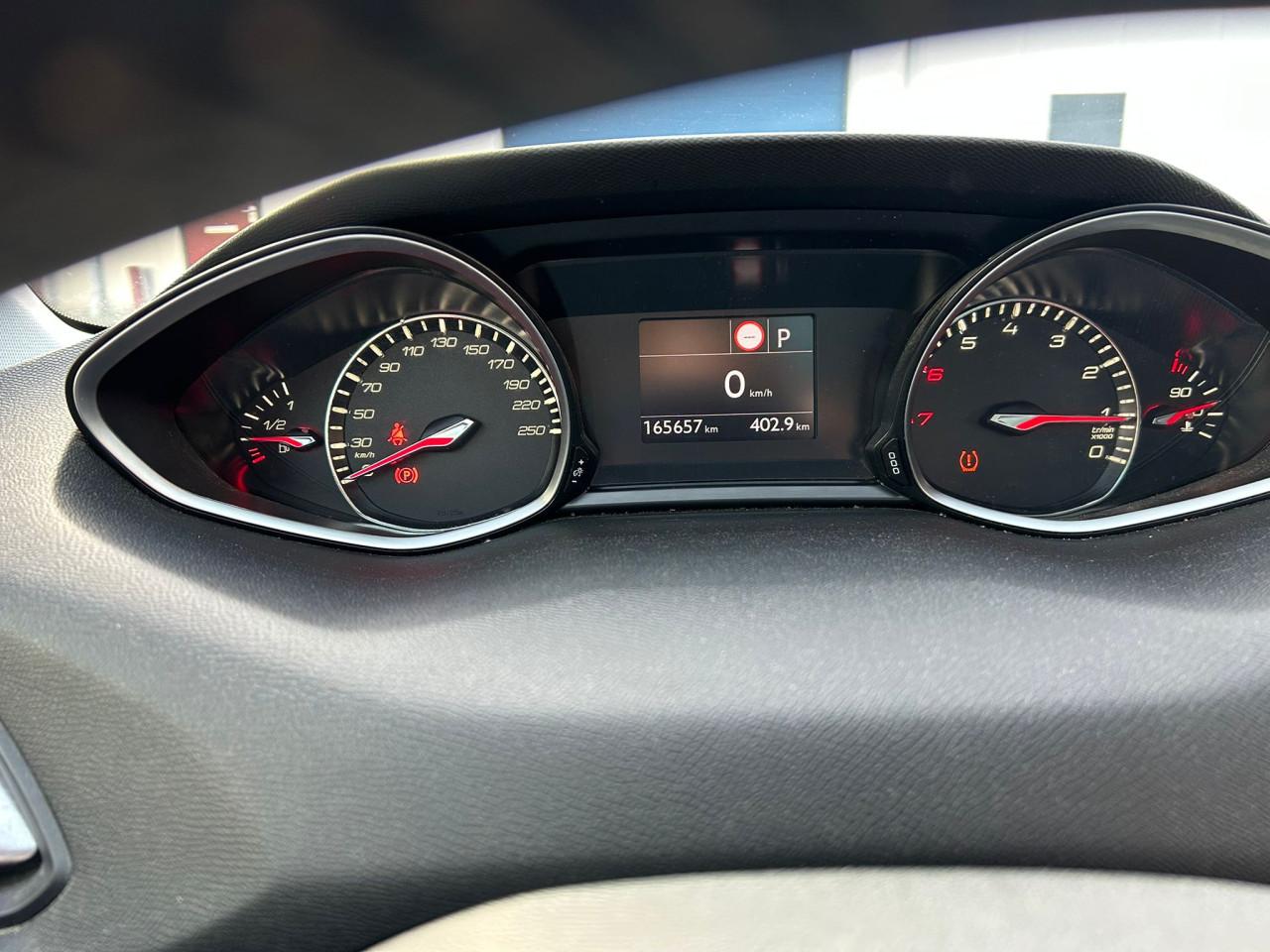 Peugeot 308 SW 1.2 PureTech Allure Automaat/Camera/Navi/Carplay//Pano