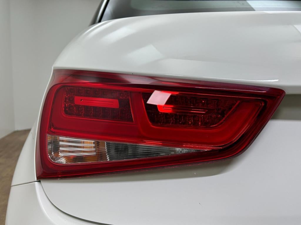 Audi A1 occasion 1.4 tfsi ambition pro line business | creme | tweedehands 