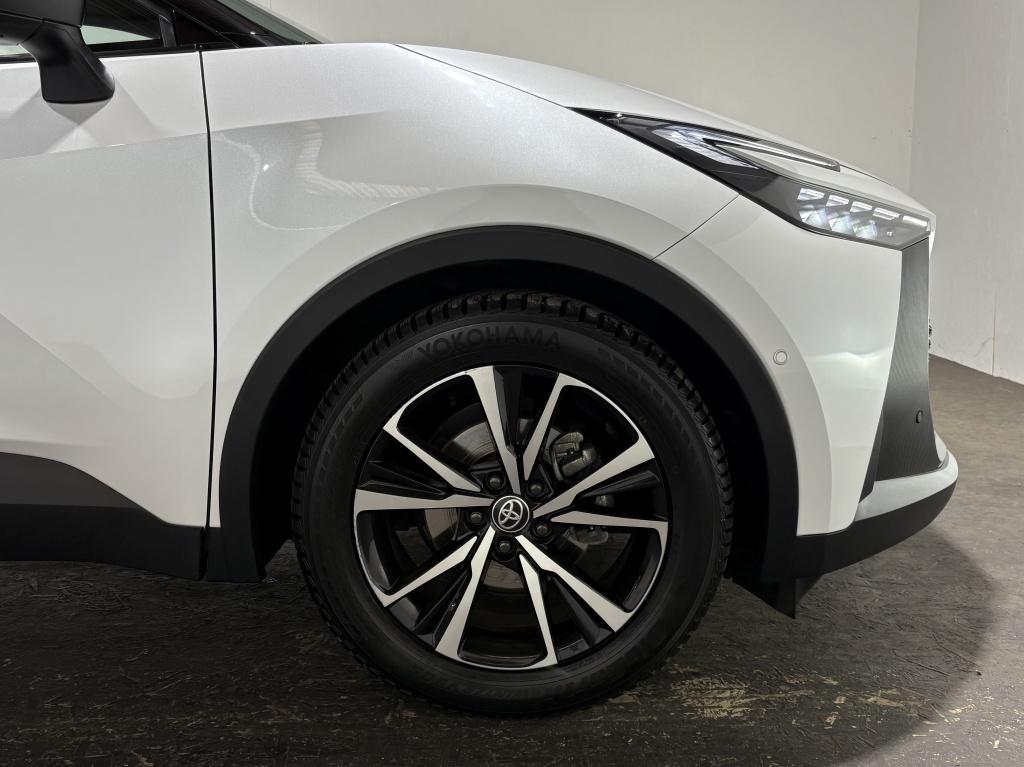Toyota C-hr 1.8 hybr 140 first edition| 360camera| adap.cruise| elek.klep