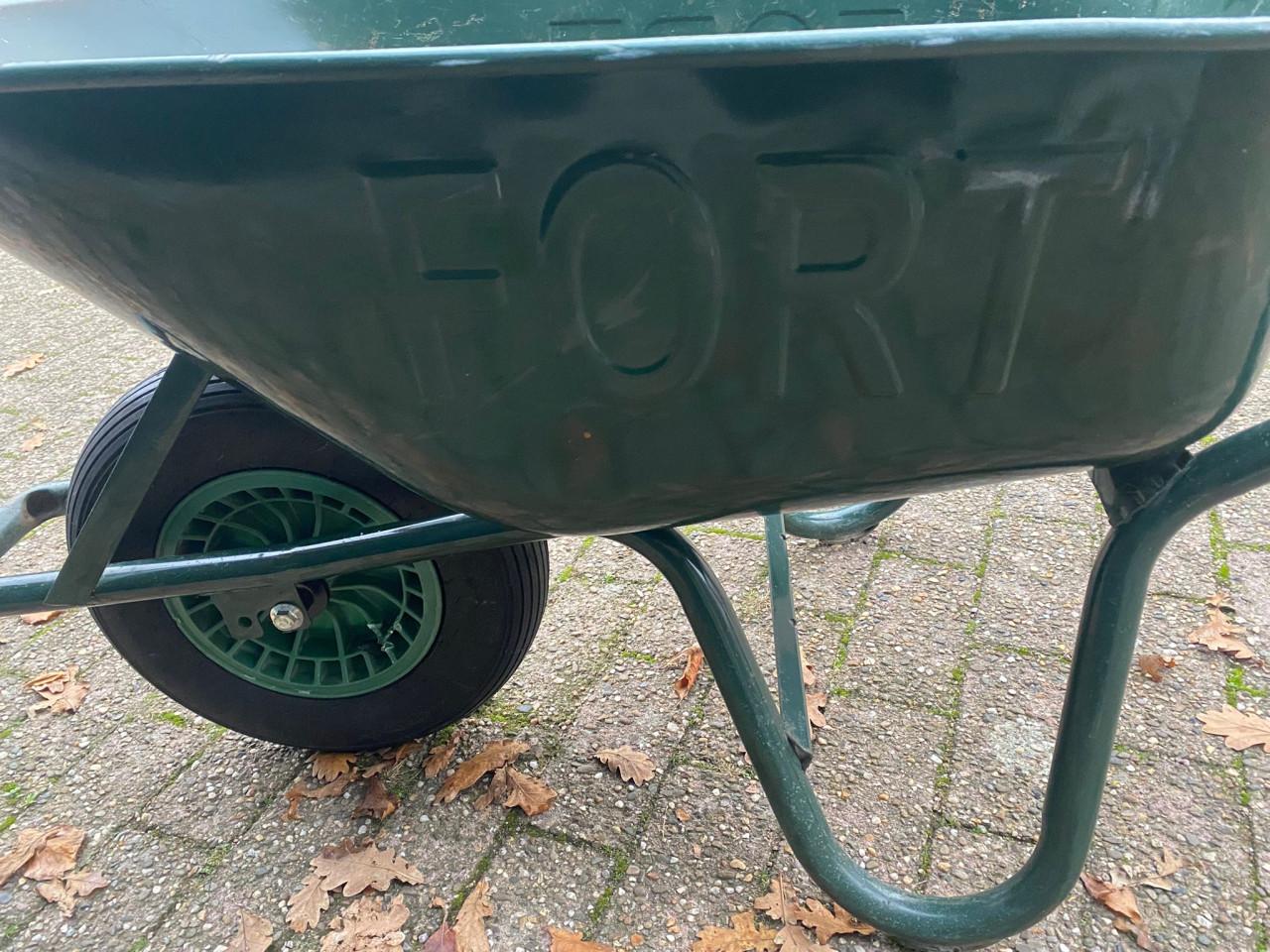 Altrad Fort Kruiwagen - Groen Metaal - 80 Liter