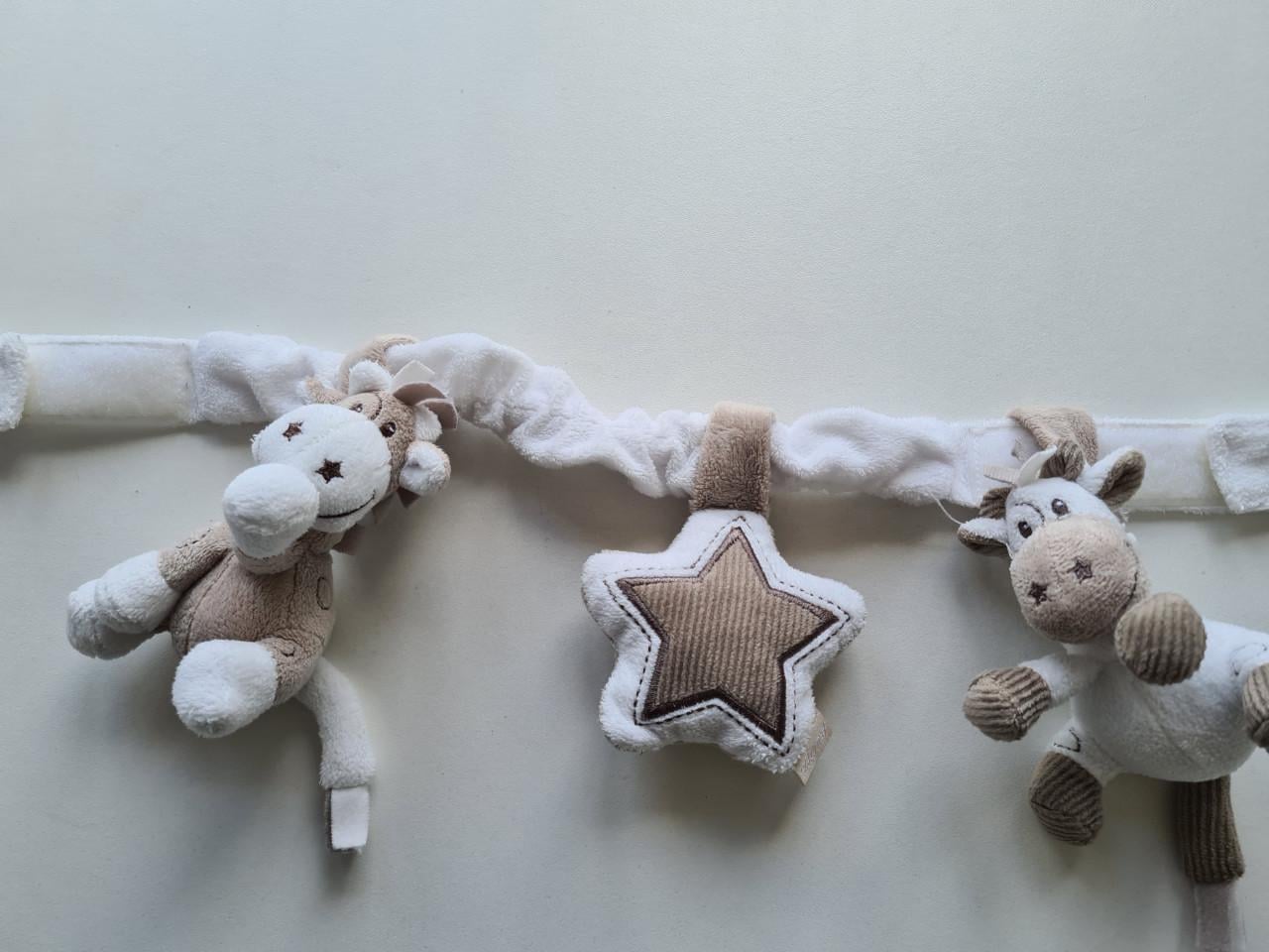 Tiamo Gino Giraffe autostoelspeeltje, box of Ledikantje