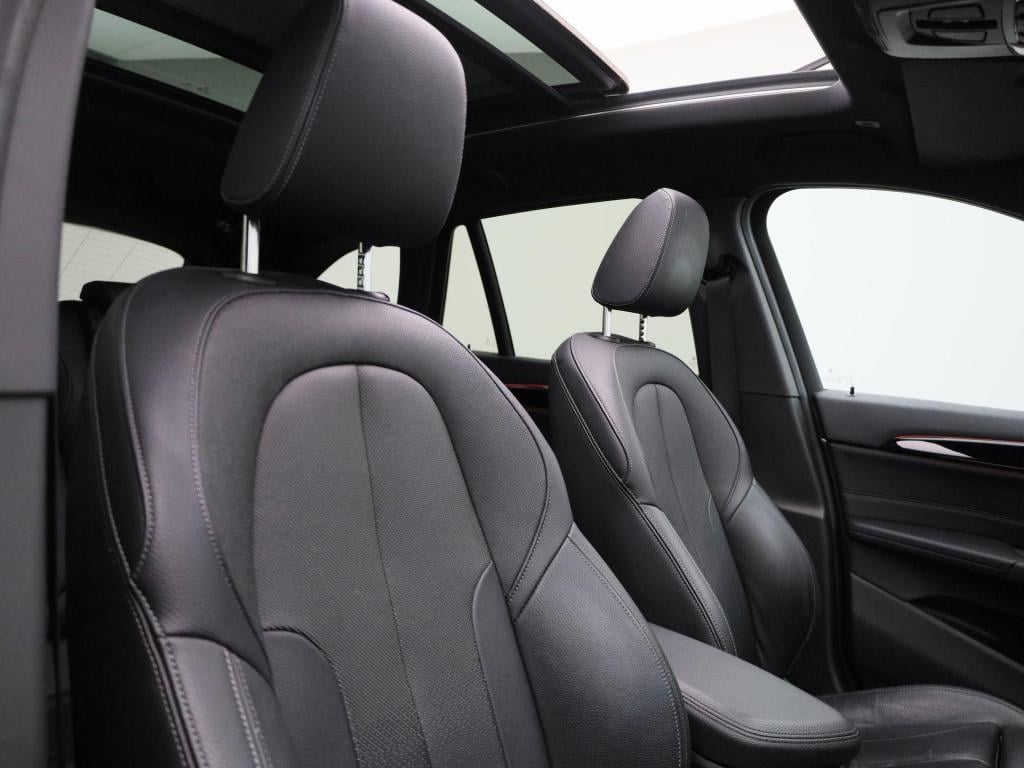 BMW X1 xdrive25e executive | m-sport | panoramadak | harman kardon | sfeerv