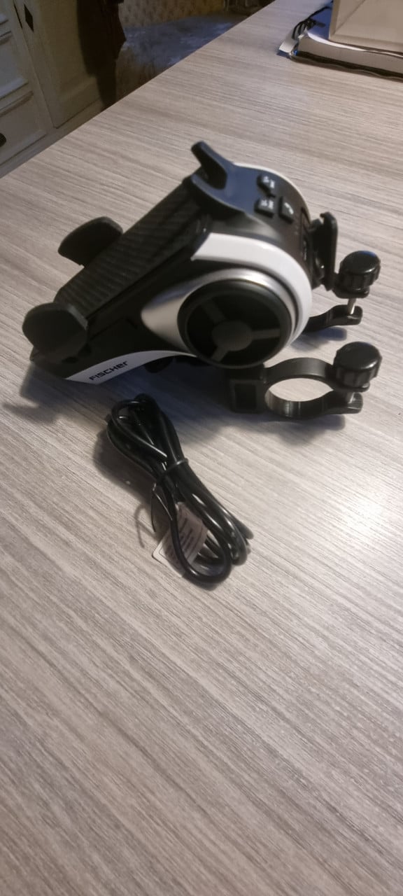 Telefoonhouder powerbank en handschoenen free voor op de fiets