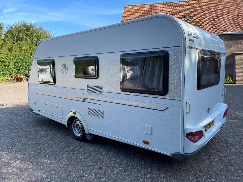 Knaus Sport 450 FU met mover
