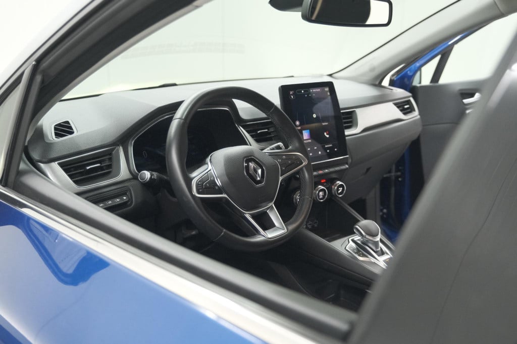 Renault Captur 1.6 e-tech plug-in hybrid 160 intens | camera | 9.3 inch gro