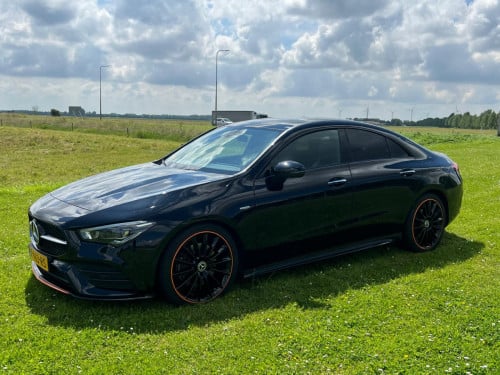 Mercedes cla orange edition