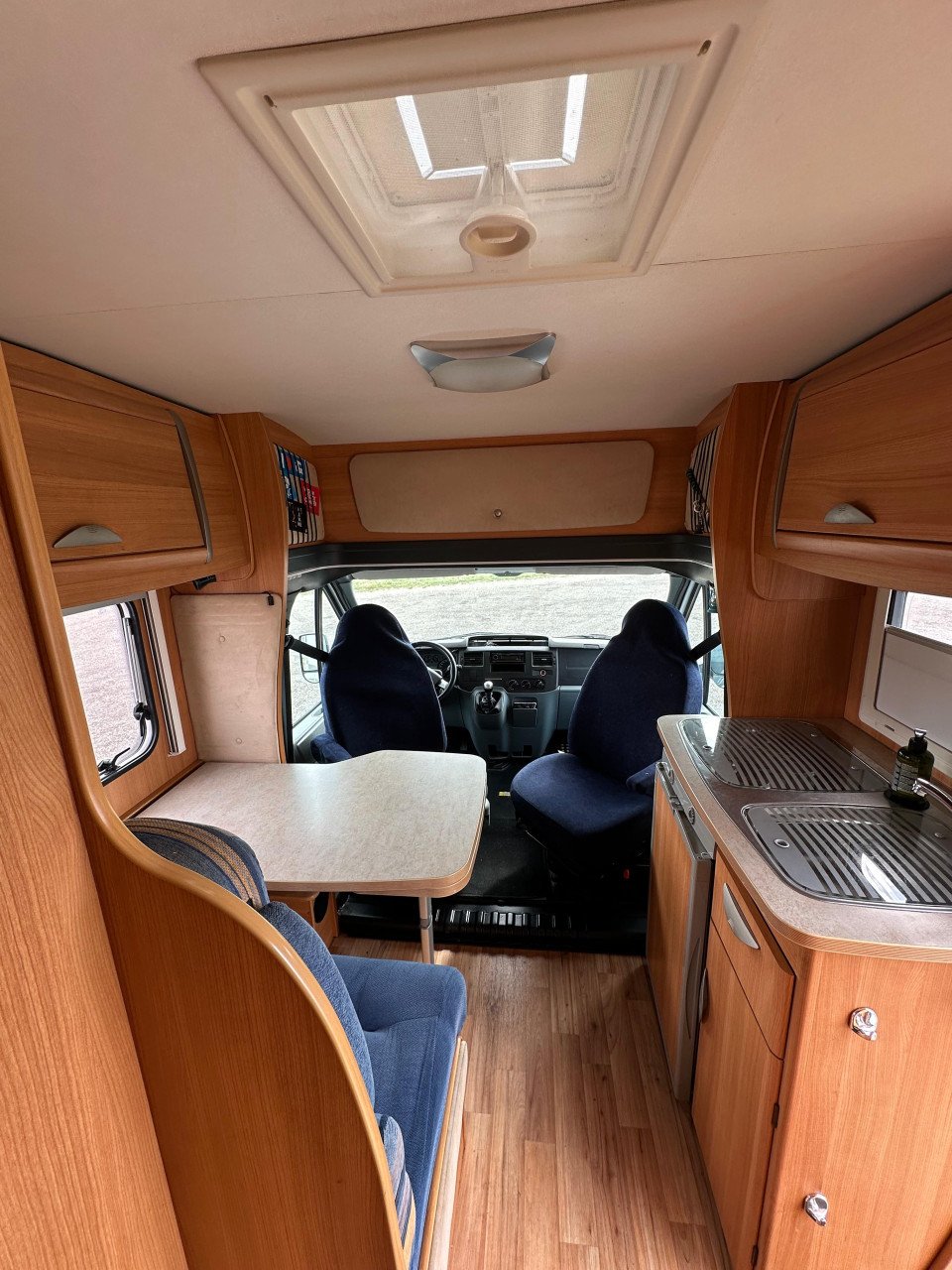 Camper